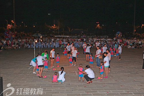 云南梁河紅纓開發(fā)區(qū)幼兒園慶六一親子同樂活動