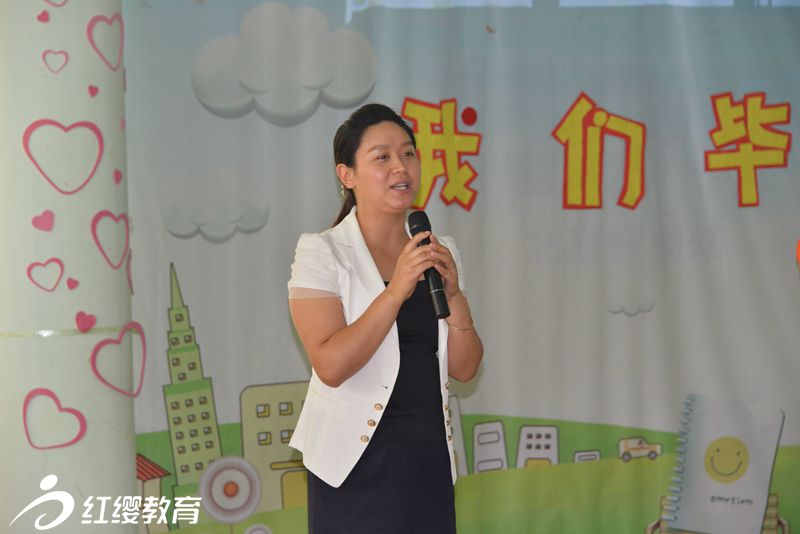 繆偉娜老師主持直營(yíng)園參觀