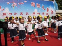 《數(shù)鴨子》，看小袁跳得多認(rèn)真啊！