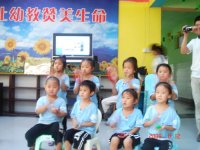 學前班的打擊樂展示