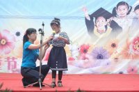 學(xué)前班幼兒發(fā)言。