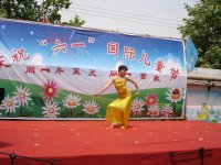 王老師帶舞蹈班呦，不錯吧