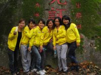 見(jiàn)證石，見(jiàn)證青春，見(jiàn)證友誼！