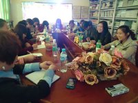 參加家委會(huì)的成員積極發(fā)言，為我園提出寶貴意見(jiàn)