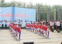 孩子們亮相！