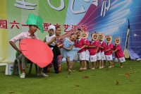 幼兒情景舞《拔蘿卜》、