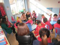 線條畫(huà)課堂的氛圍！認(rèn)真，專(zhuān)注、積極回答！